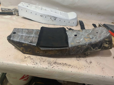 Armature avec mousse de comblement