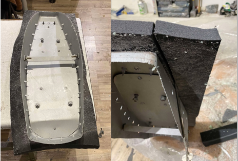 Découpe de la mousse noire au couteau électrique